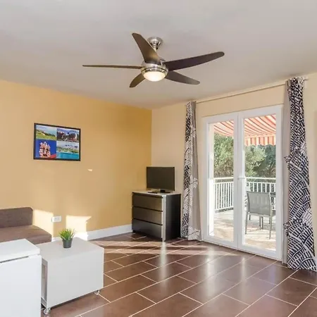 Ferienwohnung Fuer 4 Personen Ca 65 Qm In Orebic, Dalmatien Sueddalmatien Apartman Orebic